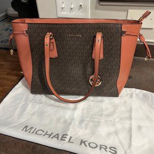 Michael Kors Tote (Medium) Brand New - Used Once